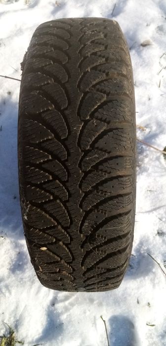 Продам пару нових зимових кольос р13