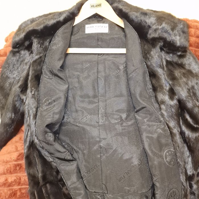 Норкова шубка гарнюча