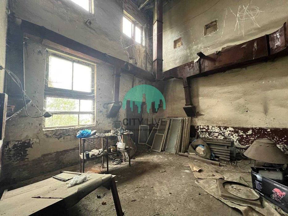 Продається приміщення 857 м2 в с. Комарів, 5 км до траси Н09! (25)