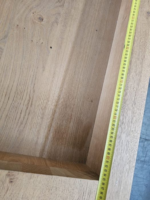 Móvel de bar, com rodas. Madeira maciça e ótimo estado.