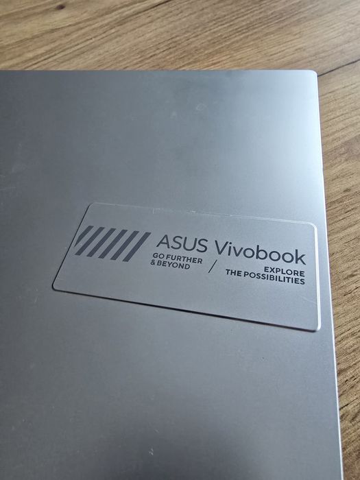 Asus Vivobook Oled  Ryzen 5/8ddr3/512ssd/radeon