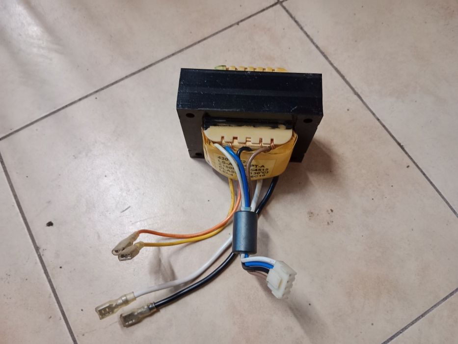 Transformator sieciowy 7,5V 14,6V LEI-4 E154515
