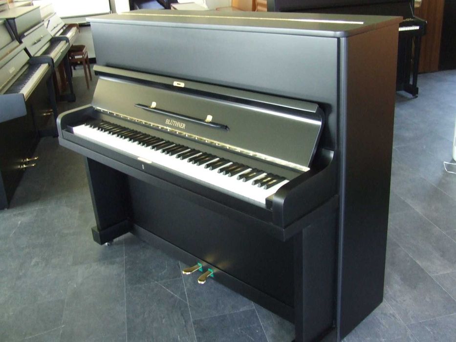 Pianino Bluthner po renowacji, czarne, Piano Lovers