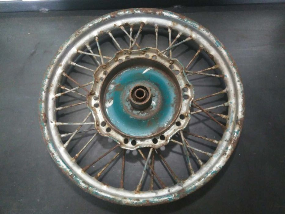 Колесо мотоциклів Урал, Днепр МТ, К750, М72, М61, Минск, ЯВА, ИЖі тд