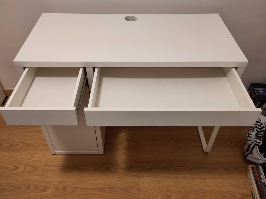 Secretária MICKE IKEA Branca – Bom Estado com mínimas marcas de uso