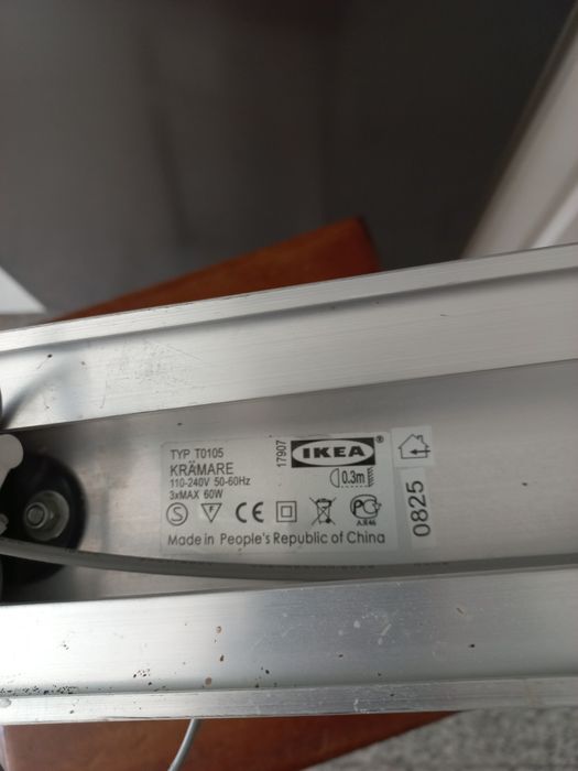 Candeeiro Ikea com 3 focos