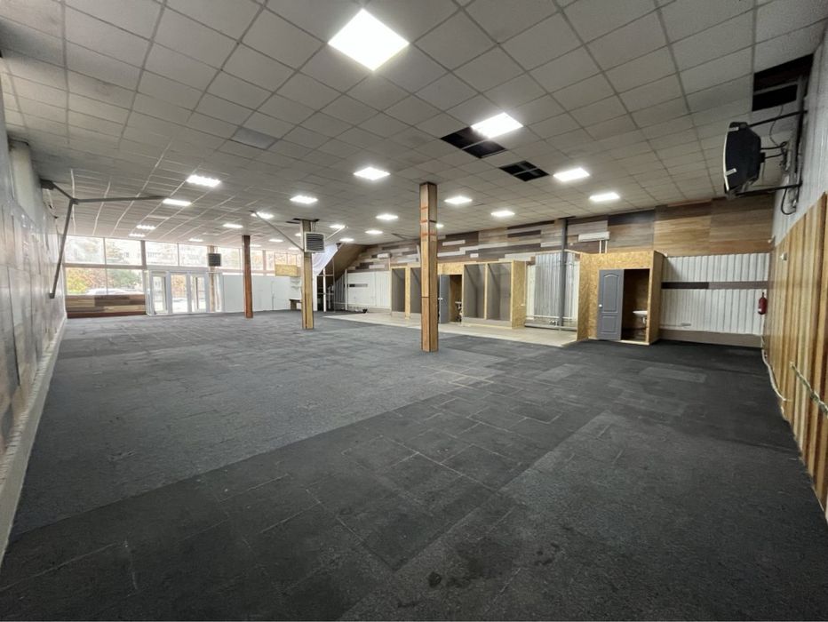 Сдам open space 300 м2 под автосалон, швейный цех, спортзал