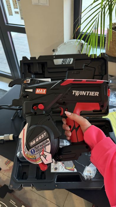 Wiązarka do zbrojeń MAX Twintier RB443T 14,4 V 2 akumulatory tjep