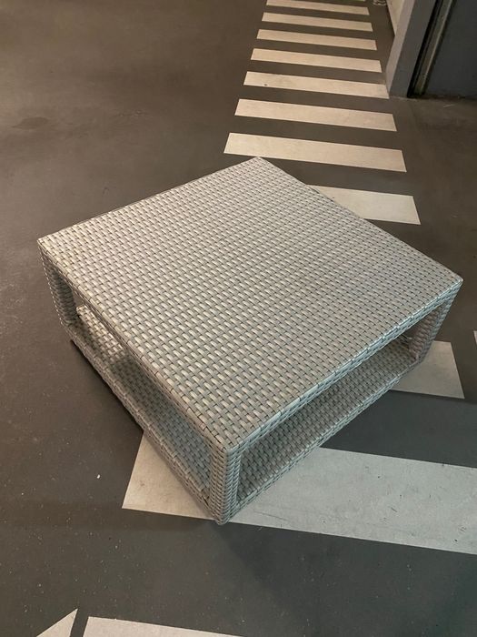 Mesa de Apoio para jardim