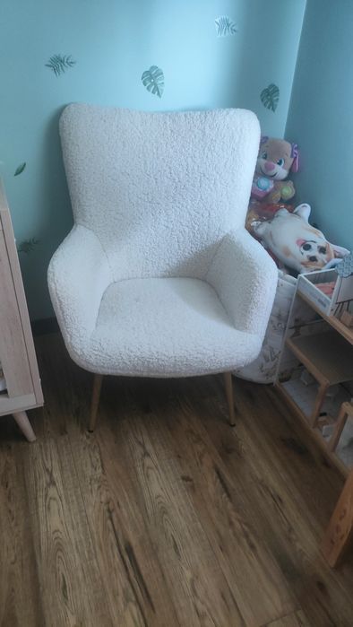 Fotel kremowy Boho skandi Jysk HUNDESTED