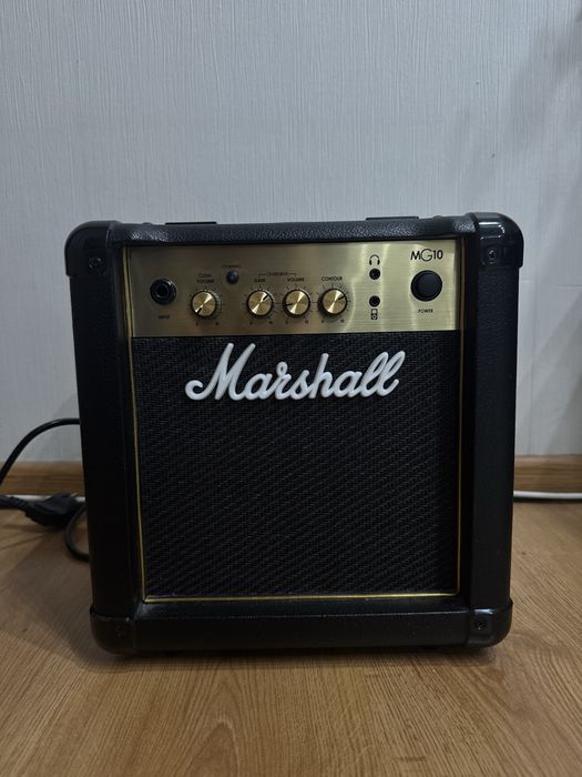 Комбопідсилювач marshall mg10
