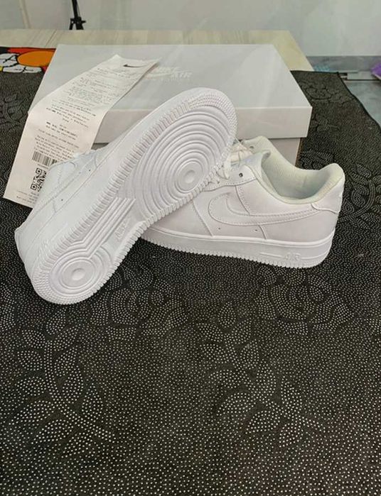 Damskie Nike Air Force 1 '07 w rozmiarze 38