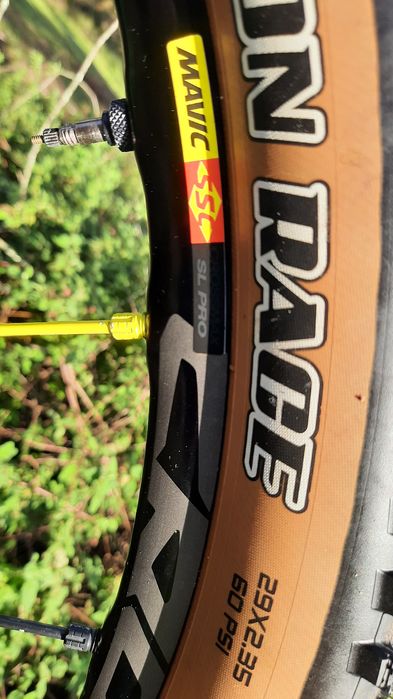 Cube 29 Carbono Tamanho M