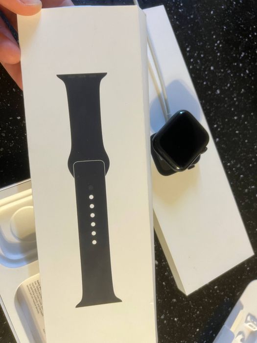 Apple Watch SE ( 2-го покоління)