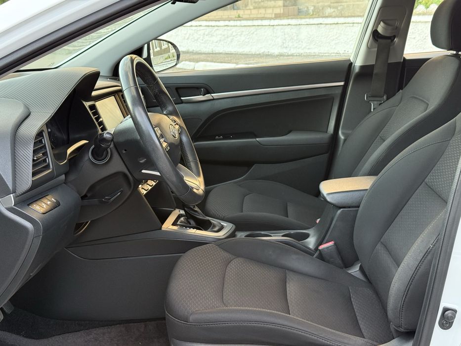 Hyundai Elantra 2020
