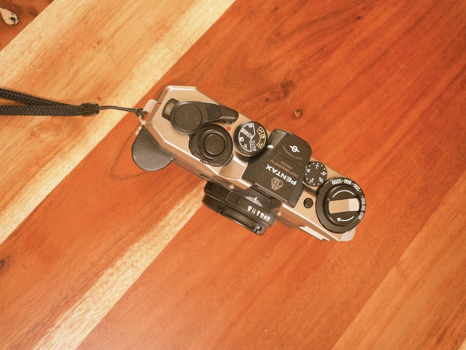 Pentax 17 camera analogica