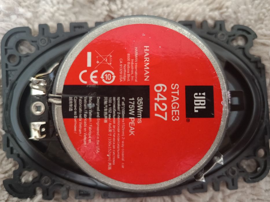 Продам Колонка JBL