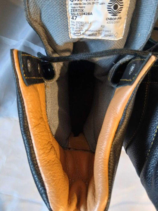 Buty strażackie 47 Protektor Zertix 428A 31cm