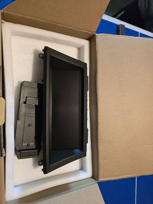 Продам манітор до икс 6 -2008-2014