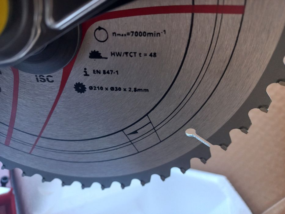 Торцювальна пила Einhell TC-SM 2131/1 Dual