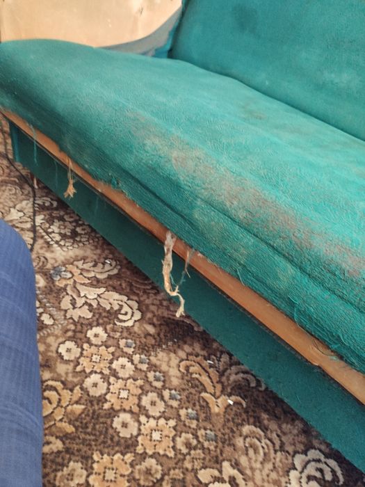 Продам диван и два кресла СССР