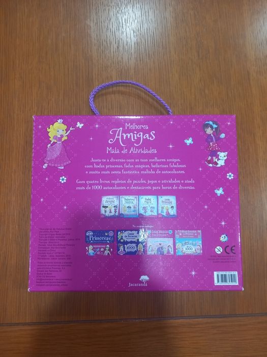Mala de atividades de princesas