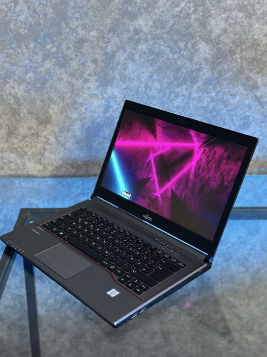 Ноутбук Fujitsu LifeBook E746 / i5-6300U / 4GB RAM / SSD 120GB / Intel HD Graphics 520 / 14” FullHD / SimCard