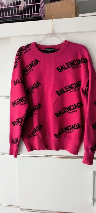 Różowy sweter balenciaga m/l