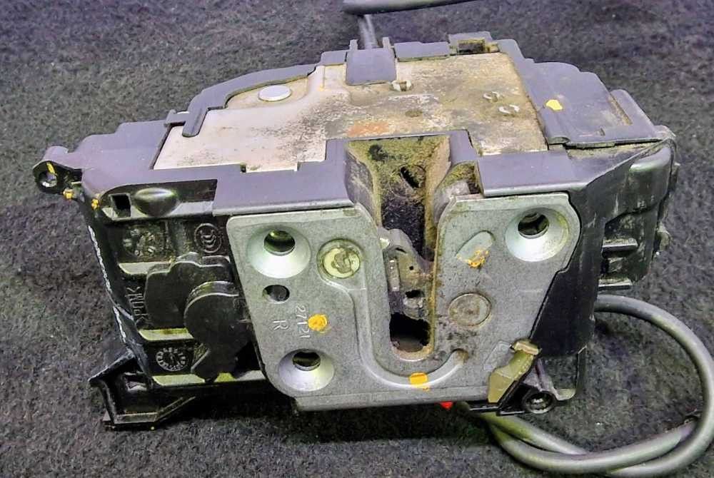 Fechadura / Fecho Porta Frente Direito RENAULT KANGOO / GRAND KANGOO II (KW0/1_) ano 2008
