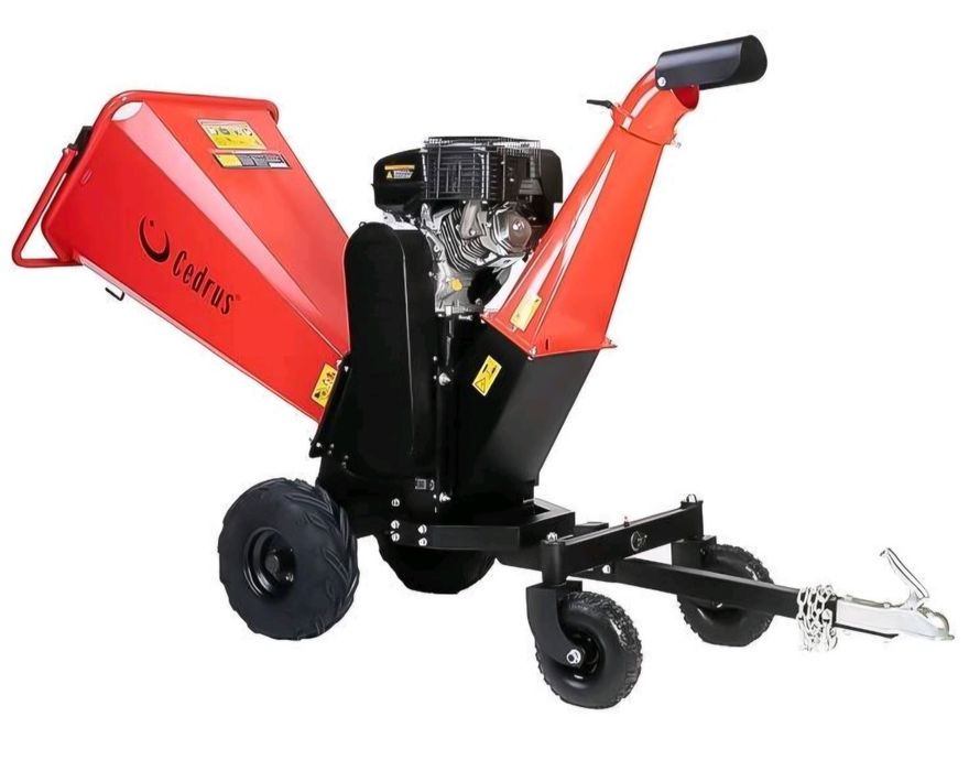 Wynajem rozdrabniacz do gałęzi rębak cedrus RB02pro do12cm i RB04pro