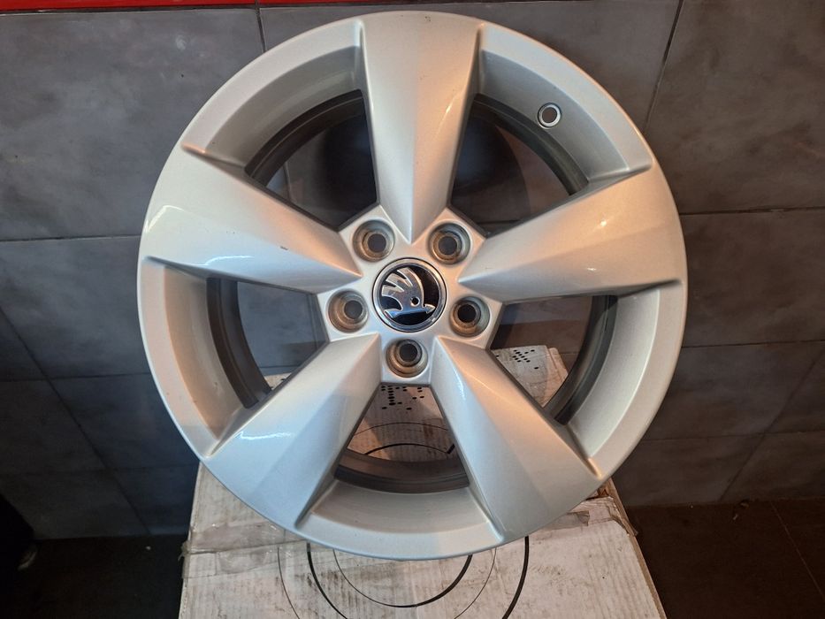 Felgi 15" 5x100 Skoda SCALA Rapid Fabia