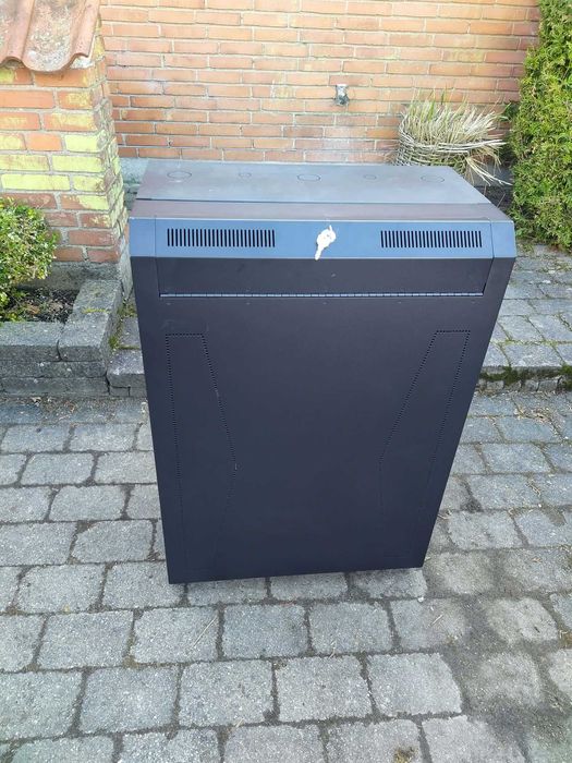 Startech Com Startech Rk830Walvs Stojak 8U Szafa Wisząca Serwerowa