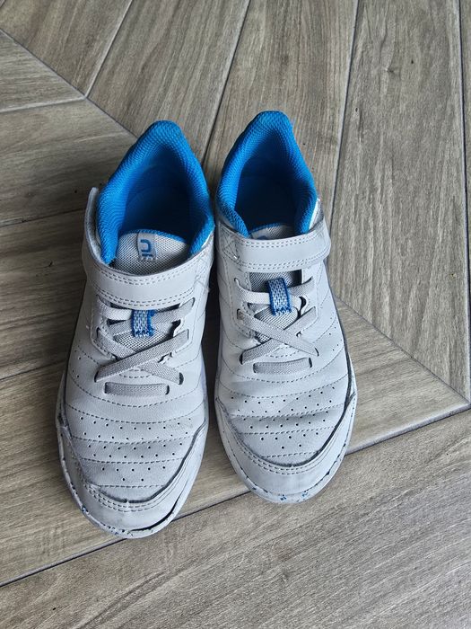Halówki Kipsta rozm. 33 buty na w-f