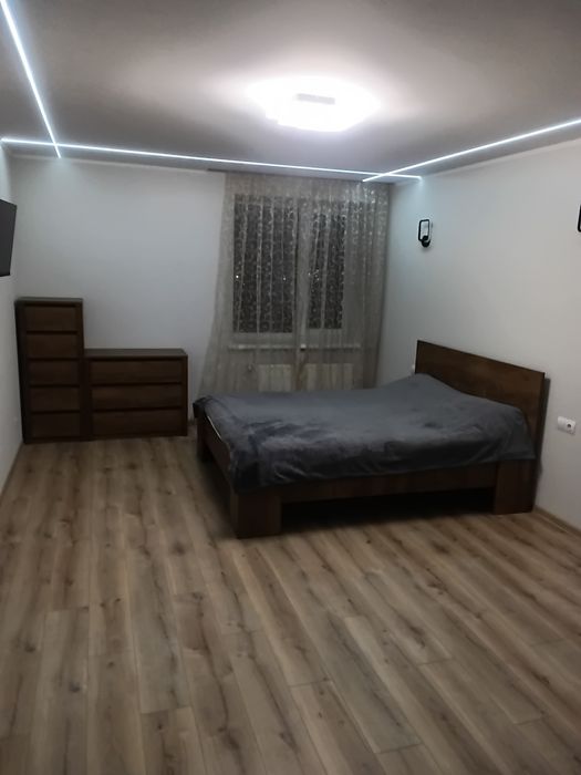 Здаю в оренду 2 кімн, квартиру жк "тріумф"