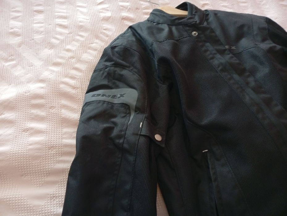 Blusão de homem para andar de moto ventilado