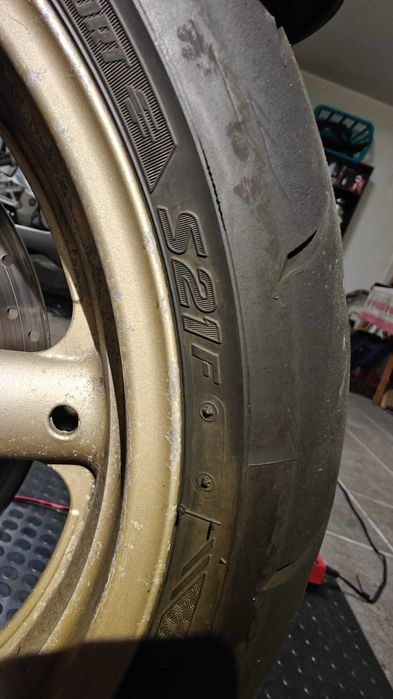 Jogo Pneus 190/50 e 120/70,  17" - Bridgestone S21