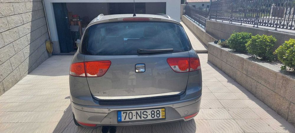 SEAT ALTEA XL com muito bom estado