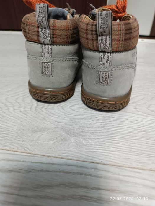 Продам чоботи дитячі