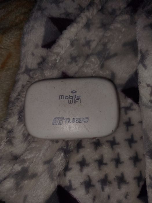 Продам роутер под сим карту