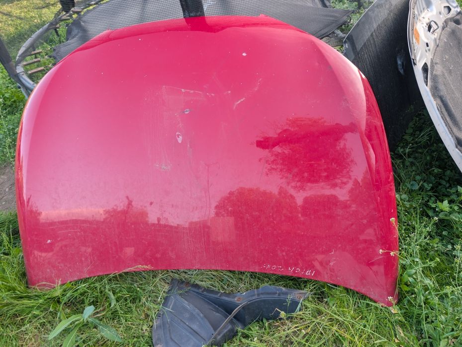 Капот червоного кольору seat ibiza 2008- 2012