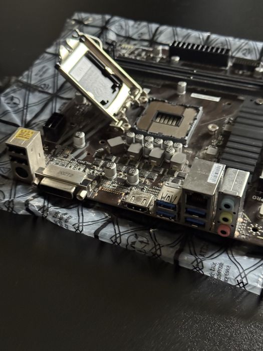 Материнская плата MSI B460M-A PRO