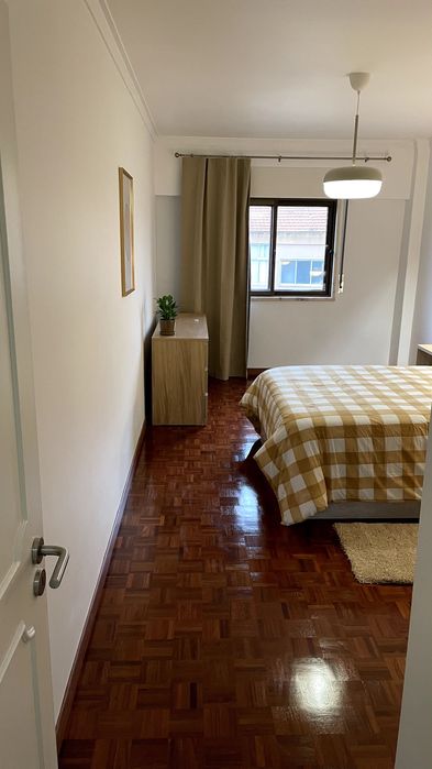 Quarto para arrendar