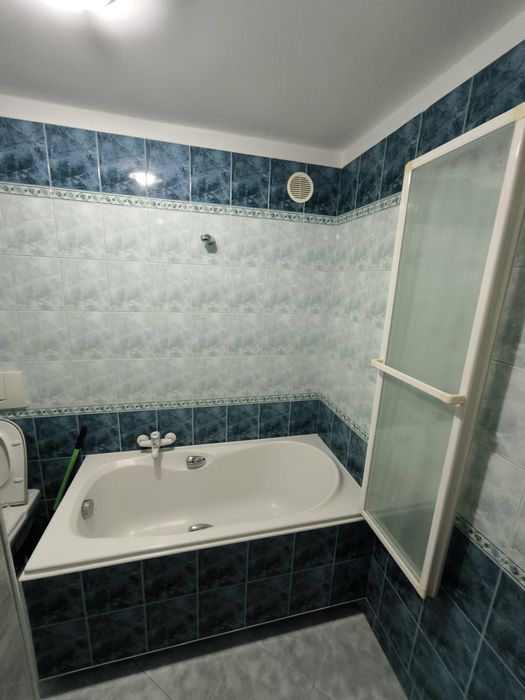 parawan do wanny
ścianka nawannowa
osłona nawannowa
śc