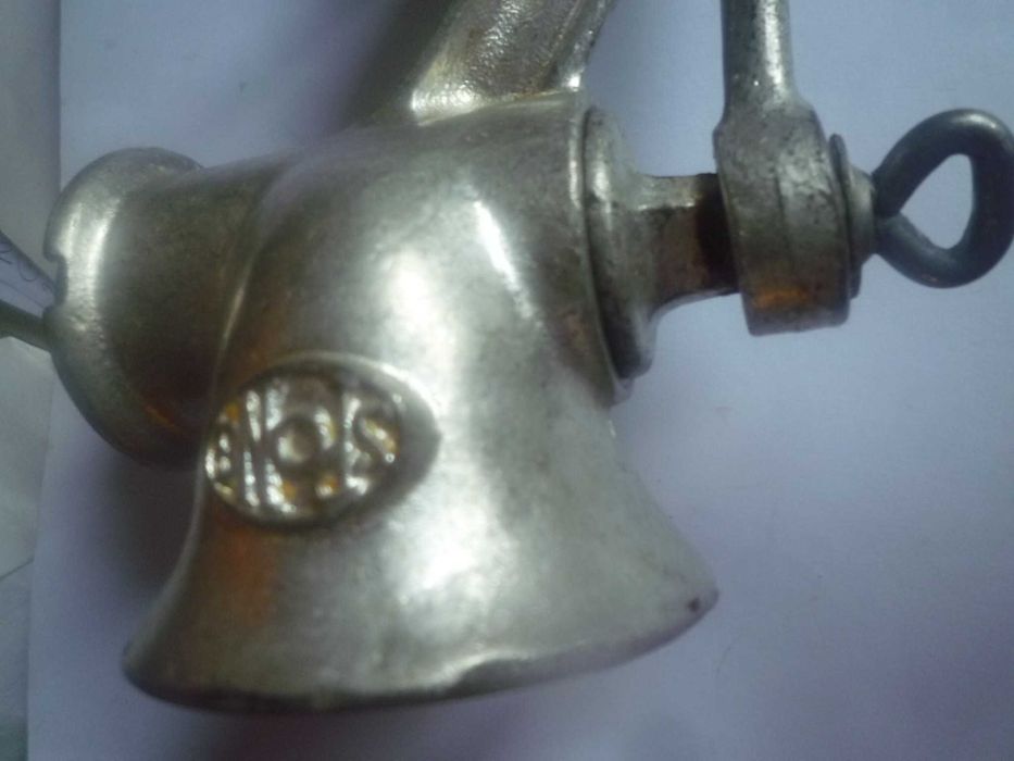 Máquina de picar carne manual, com ventosa, Made England ferro fundido