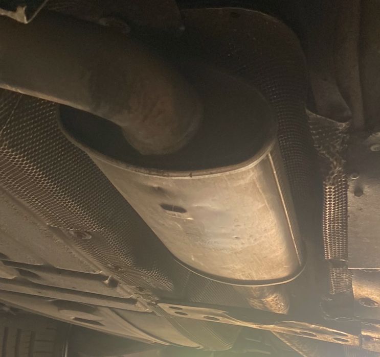 Panela intermediaria escape bmw 530d serie 5