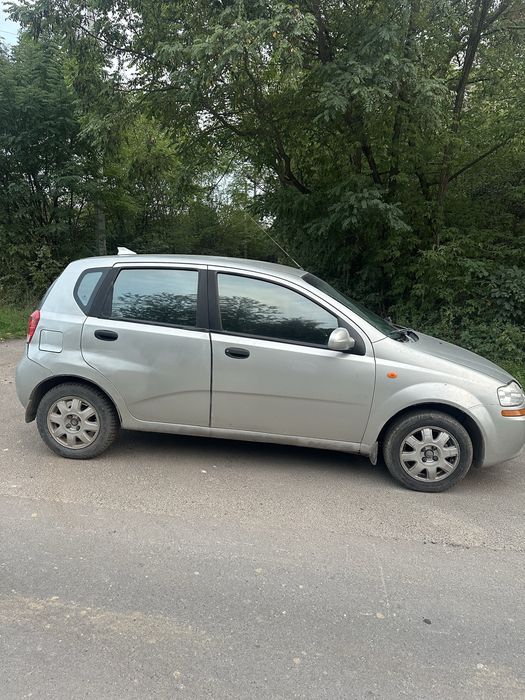 Машина Chevrolet Aveo T200