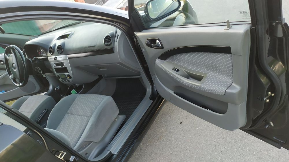 Продам chevrolet lacetti 1.8.