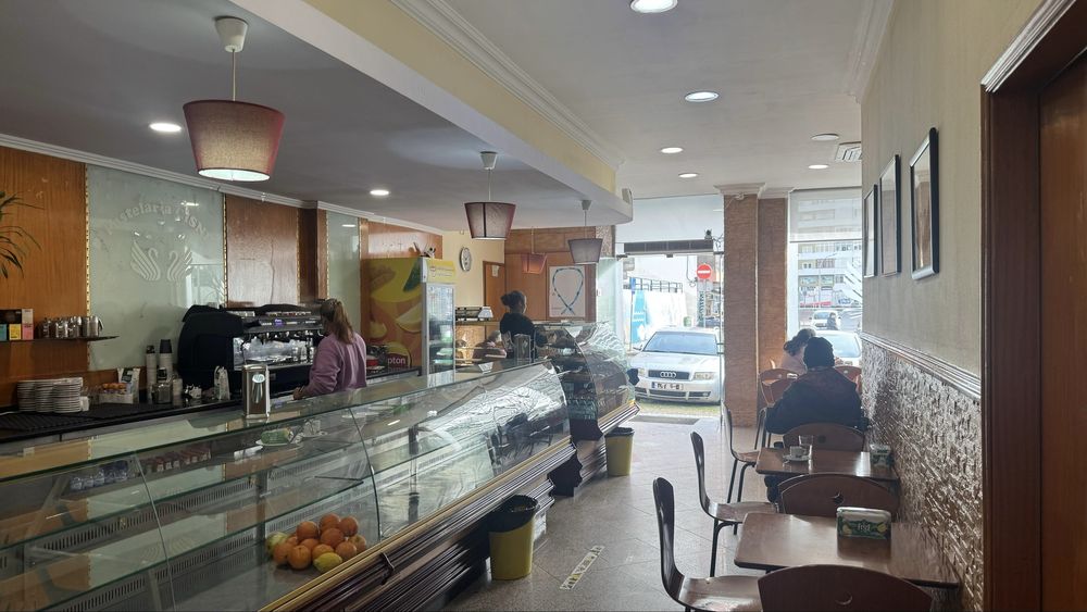 Padaria/Pastelaria para Arrendamento em Casal de São Brás - Amadora