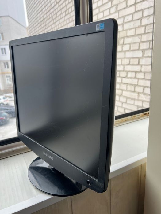 Монітор Samsung SyncMaster 932B
