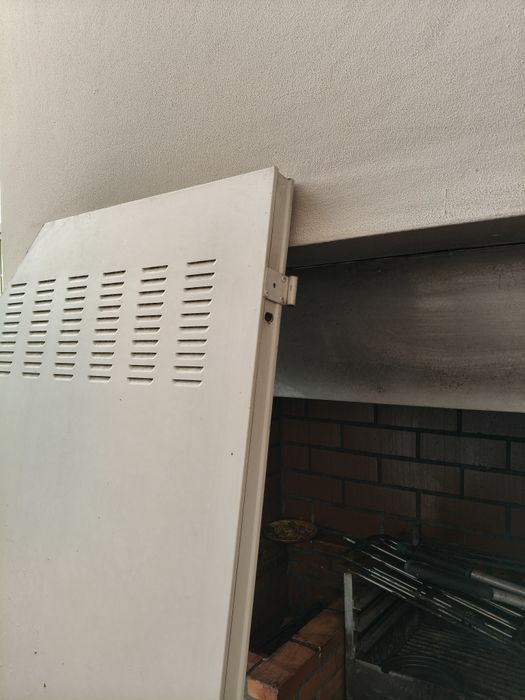 Porta metálica branca